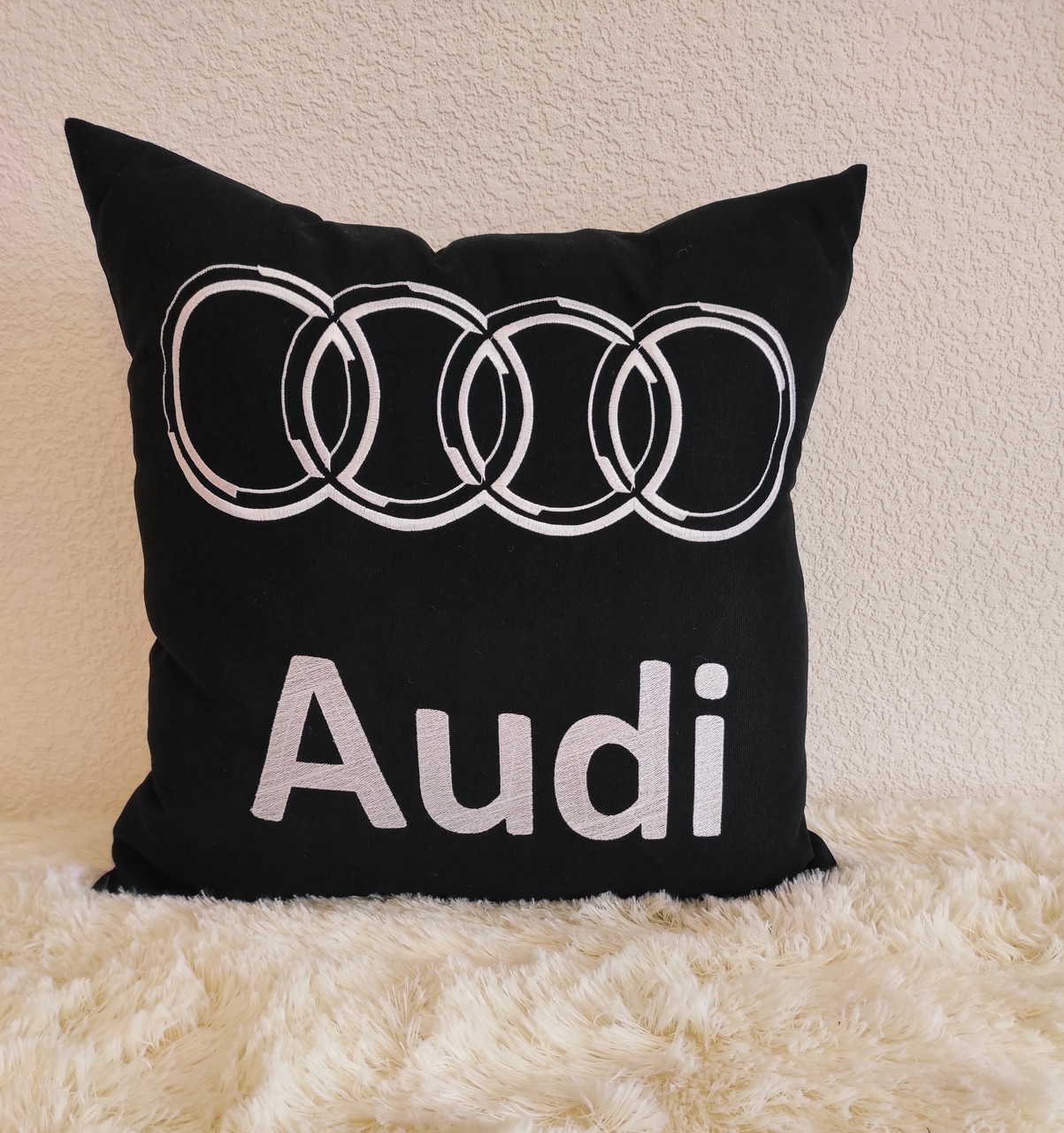 Подарункова подушка Audi