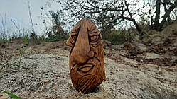 Статуетка з дерева "Монстрик"
