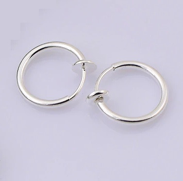 Пирсинг кольцо обманка для носа уха губы клипса колечко септум каффа (серебро) - фото 1 - id-p1284507195