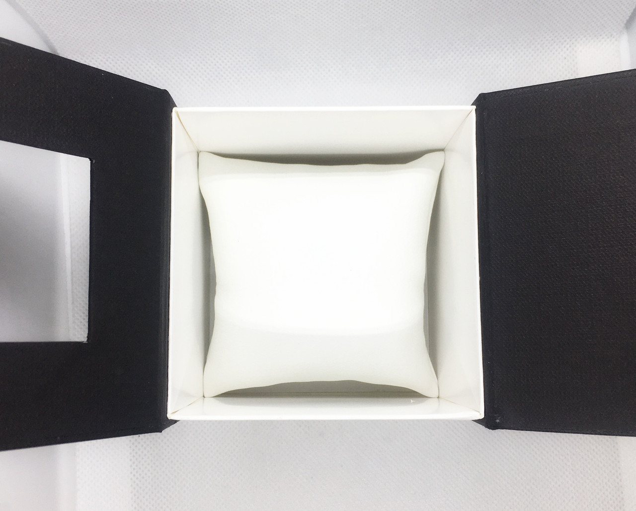 Чёрно-белая подарочная коробка для часов большая, футляр, шкатулка ( код: IBW525BO ) - фото 6 - id-p1285018202