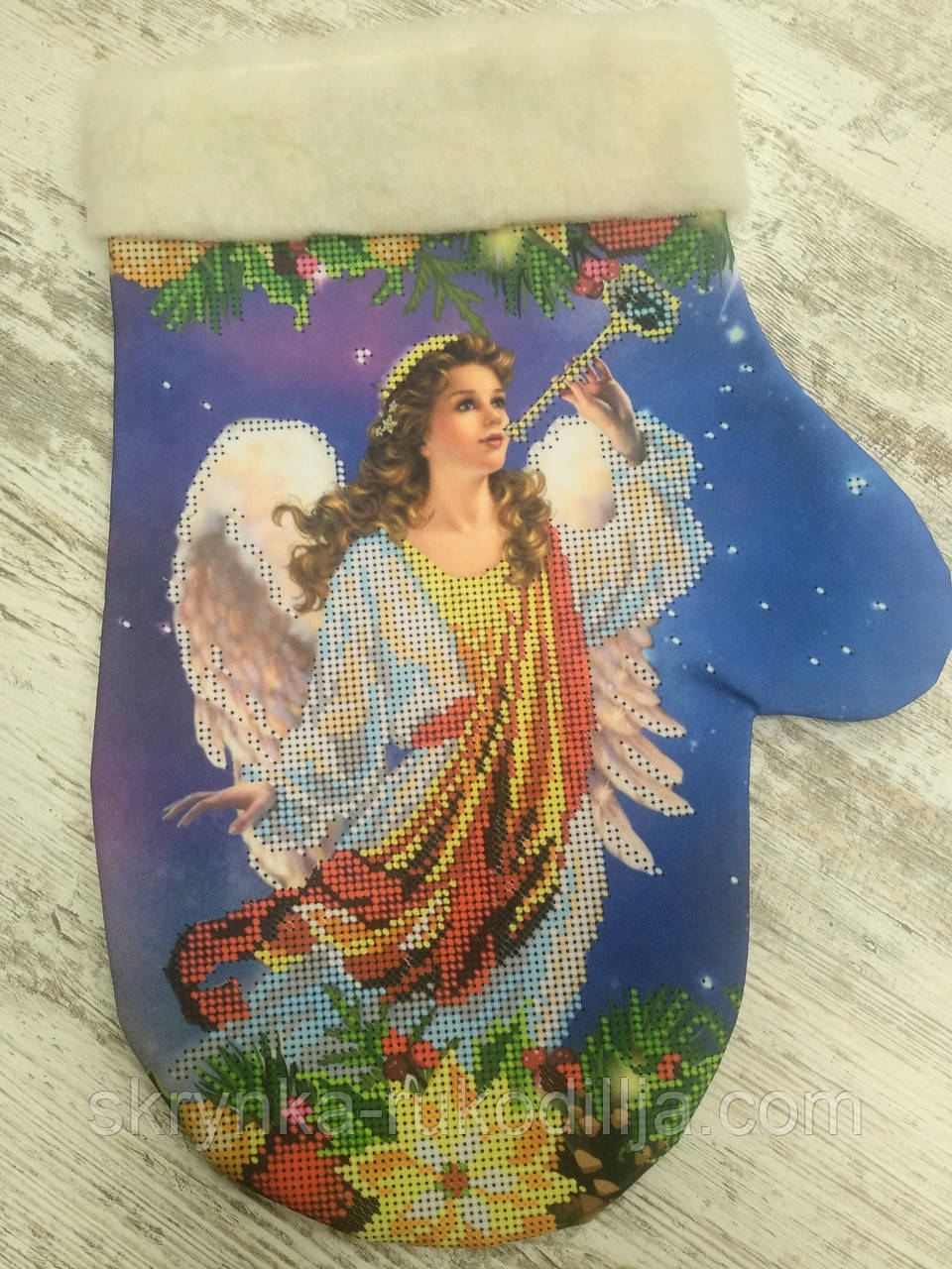 Пошита новорічна рукавичка з хутром для вишивання 3484ПР DANA, фото 1