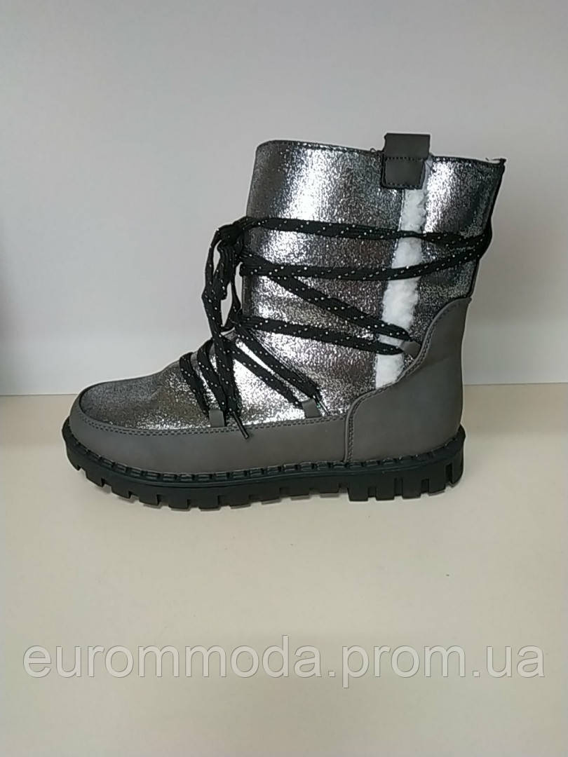 Півчобітки жіночі зимові