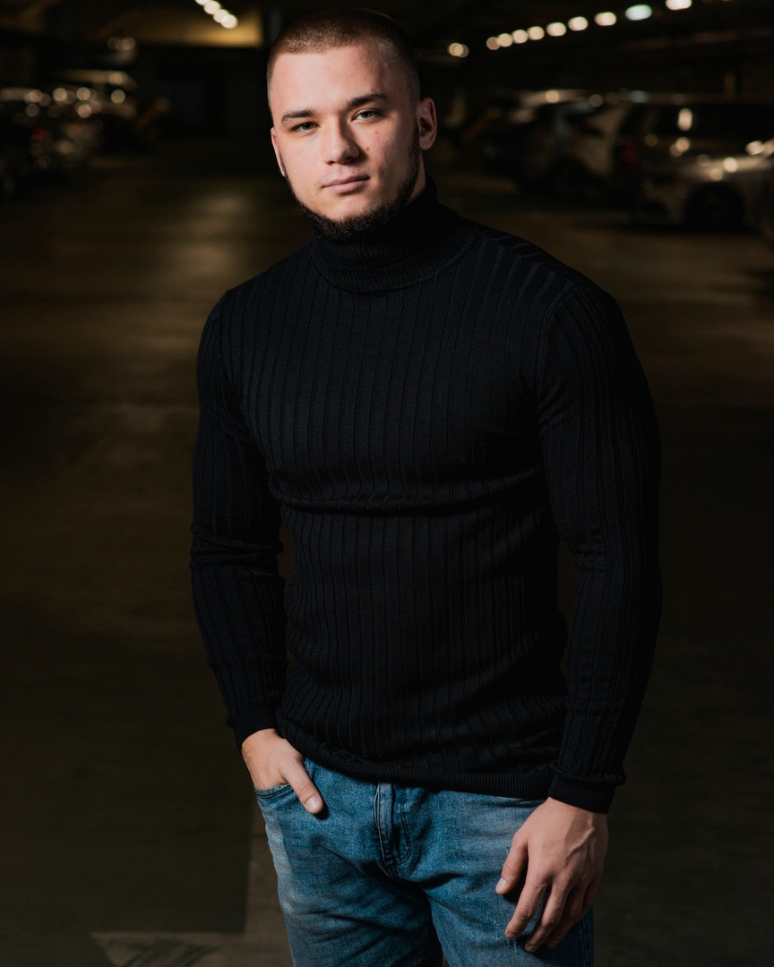 Чорний чоловічий гольф, чоловіча водолазка, чоловічий светр, чоловічий гольф, чоловіча водолазка, чоловічий