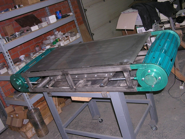 Магнитная плита