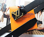 Женский кожаный ремень LV ширина 3 см пряжка бронза черный, фото 2