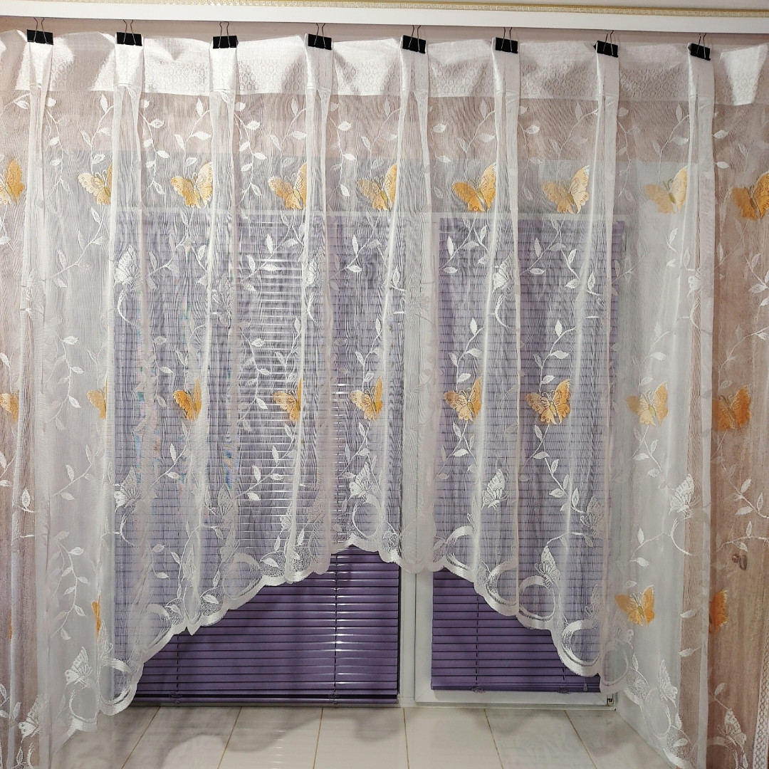 Готова біла аркова тюль до підвіконня завширшки 3 м