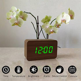 Годинник електронний настільний в дерев'яному корпусі VST-863 коричневий (зелена підсвітка)