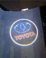 Фонари подсветка led в штатные места дверей с логотипом Toyota Camry Тойота Камри 40 50 55