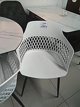 Крісло P-10 білий пластик + чорний фарбований метал від Vetro Mebel