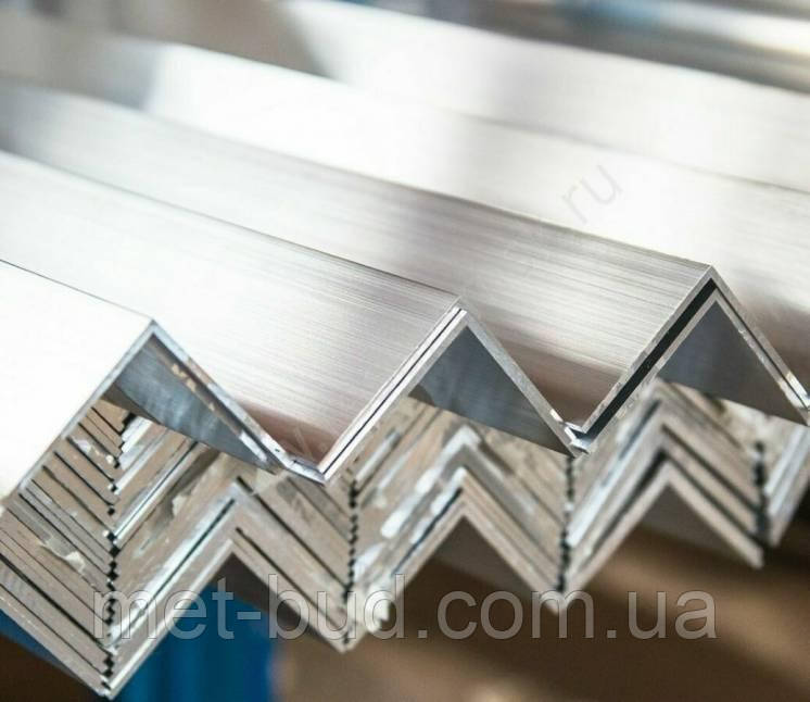 Уголок алюминиевый 10 х 10 х 2 мм (в наличии без покрытия и в аноде AS) - фото 1 - id-p1286444507