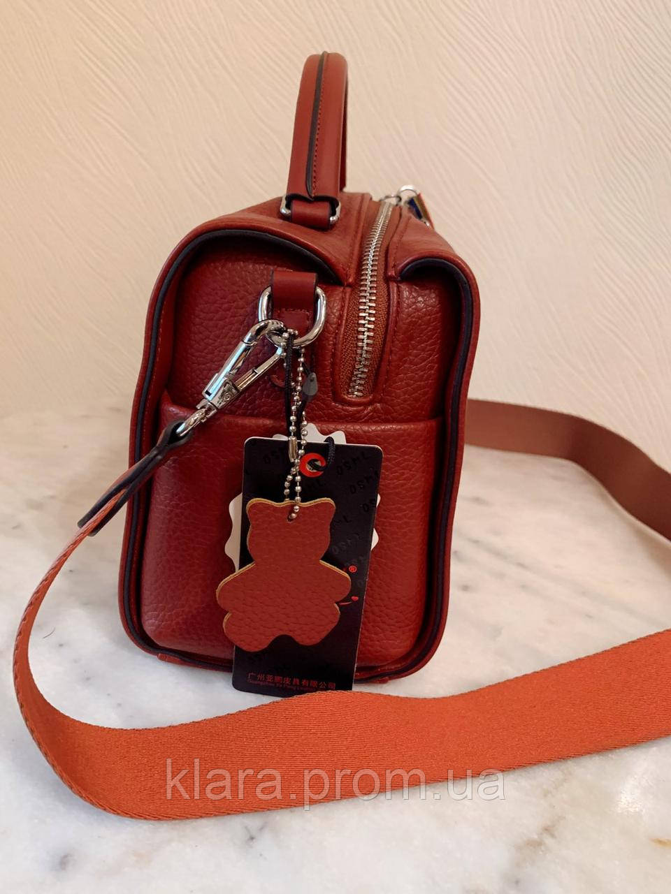 Молодежная сумка-чемоданчик женская модная яркая терракотового цвета на плечевом ремне - фото 3 - id-p847194655
