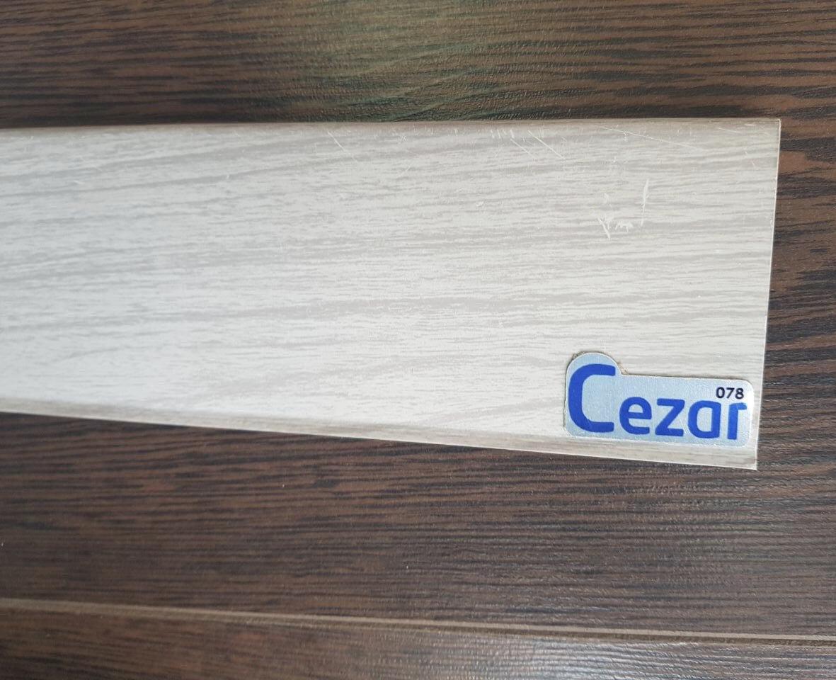 Плінтус підлоговий Цезар Cezar Hi-line Prestige 078 Дуб сірий світлий