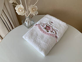 Рушник для обличчя махровий Laura Home 50x90 Rose (молочний)