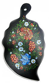 Дошка обробна "Лист" , дерево, розписано вручну (30х22х1,5 см).