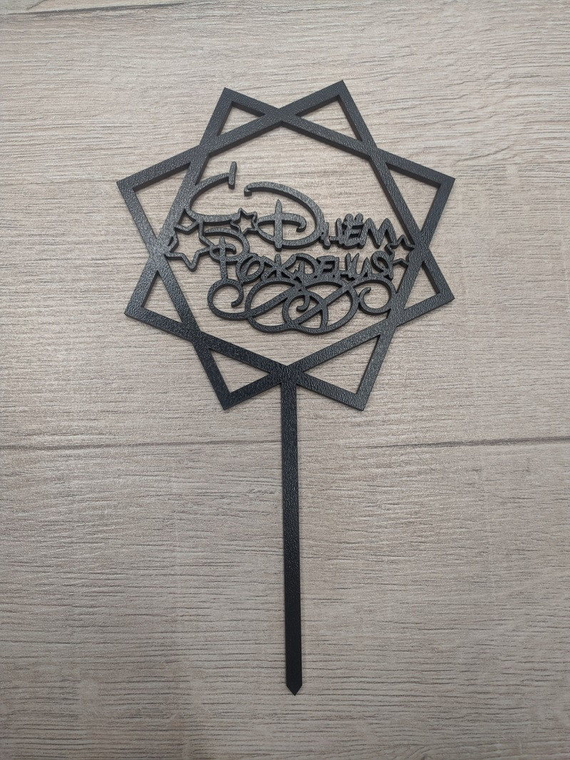 Топер чорний на суцільній ніжці "З днем народження"