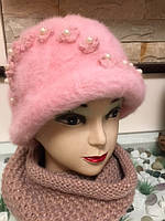 Шапка жіноча з руликом, ангора, аплікація намистинки,колір рожевий, розмір 56-58.