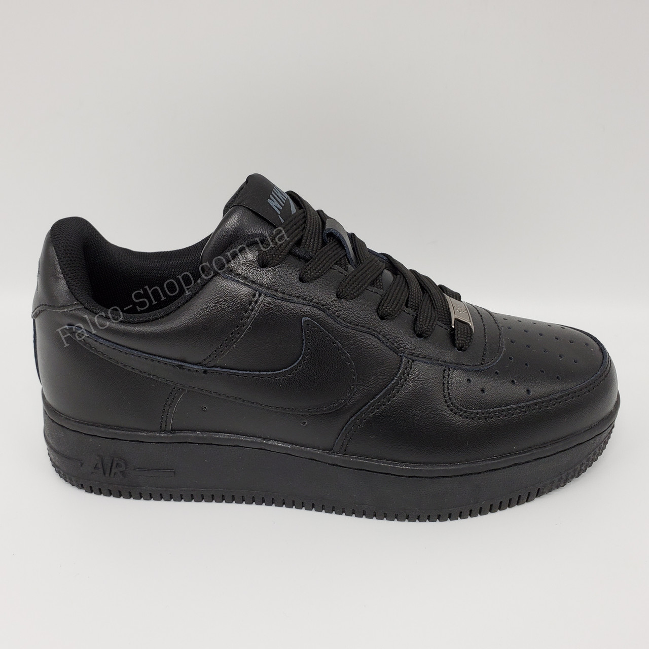 Кросівки жіночі чорні шкіряні Nike air force. Кросівки підліткові чорні шкіряні Nike air force.