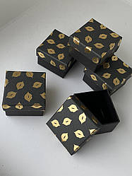 Коробочка подарункова картон для кілець сережки "губки"