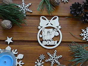 Дерев'яна ялинкова іграшка Бичок 2021 з Бантиком No42