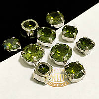 Фианиты в серебряных цапах 10mm Olivine