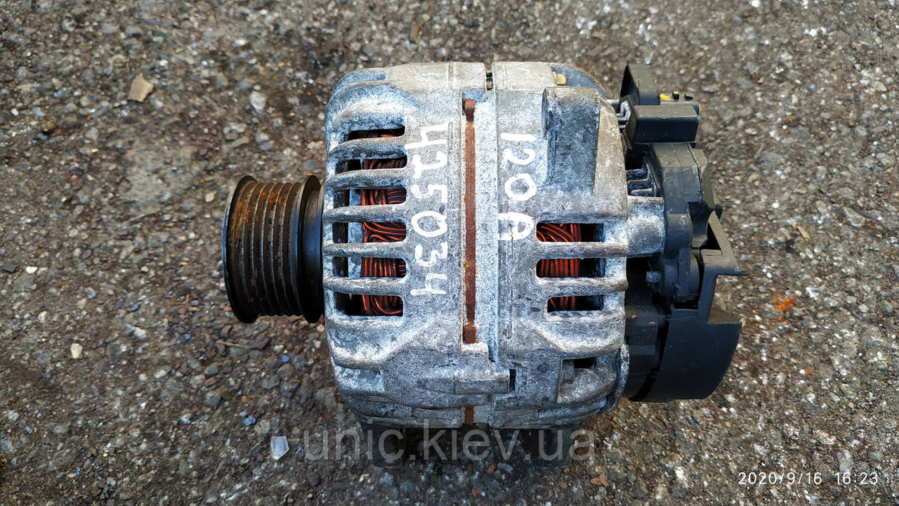 Генератор Bosch 65-120A 1.4 16V Рено Кліо 3, Канго 2, Сценік 3, Меган 2 б/в (8200323137, 0124425034)