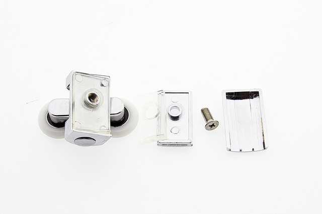 Ролики для душевой кабины металлические двойные