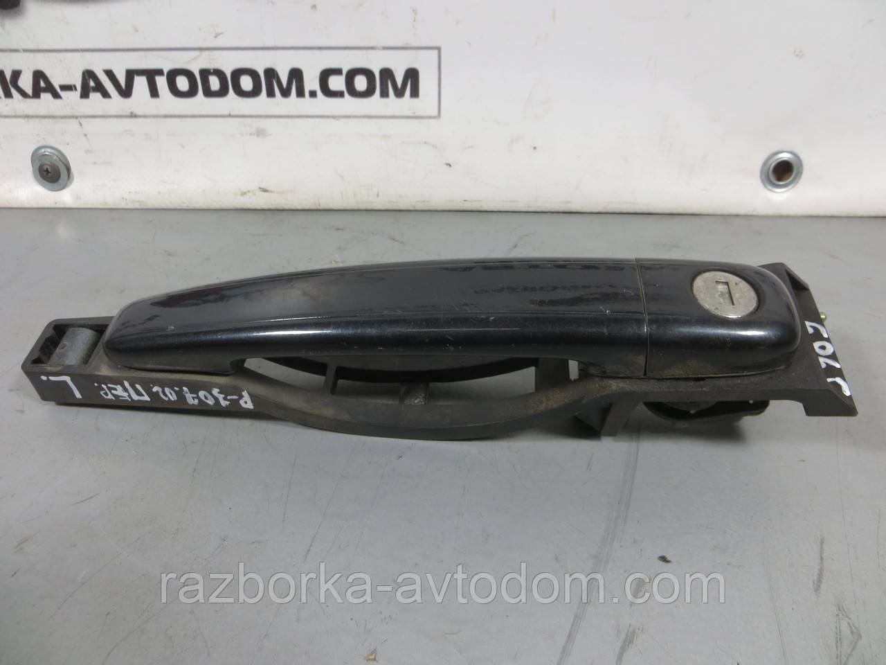 Ручка зовнішня передньої лівої двері Peugeot 307 (2001-2008) Е: 910953 + 9101W9