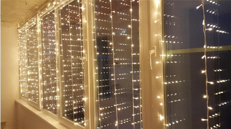 Светодиодная гирлянда штора LED 156 лампочек с коннектором: размер 2х1,5м, теплый белый цвет - фото 4 - id-p1288484450