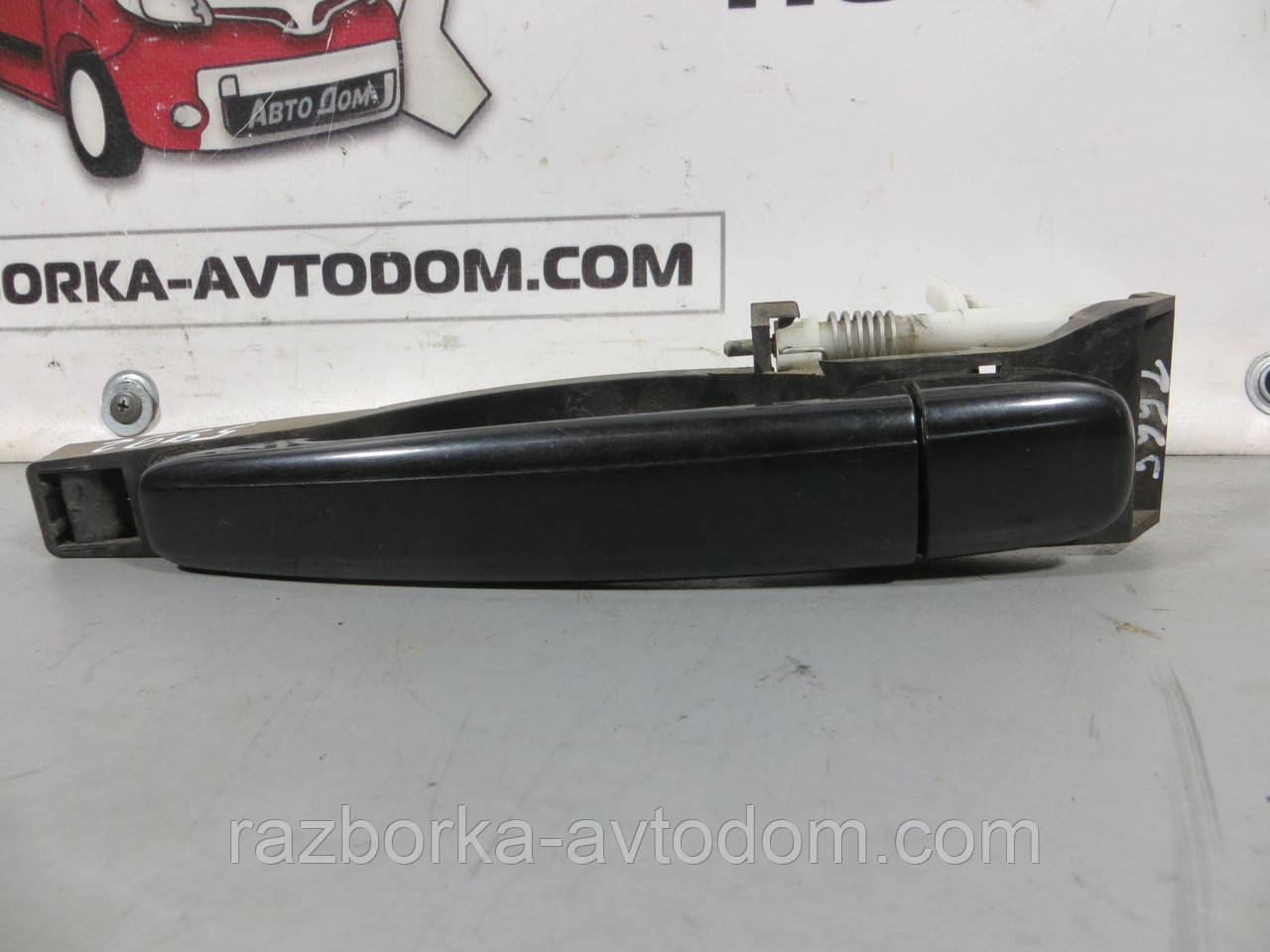 Ручка зовнішня задніх лівих дверей Peugeot 307 (2001-2008) ОЕ: 910956 + 9102W2