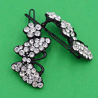 Шпилька на човнику 2 шт. метал метелик із квіткою білі стрази