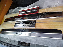 Накладки на пороги Nissan NOTE з 2005-2013 рр. (Premium)