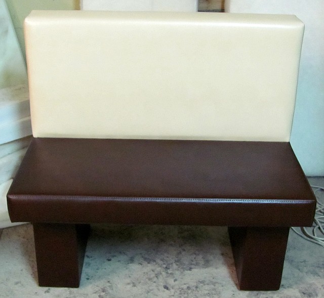 Дивани м'які для великих приміщень