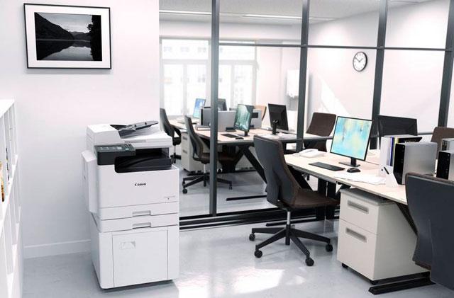 Чорно-біле БФП A3 Canon iR 2425 в офісі (малюнок)