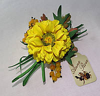 Брошь и заколка с цветком из фоамирана ручной работы "Желтая хризантема с ягодами"