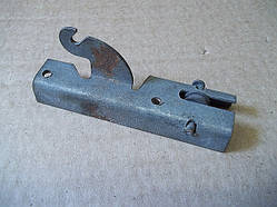 Кронштейн шарнір дверей духовки газової плити ПГ-4