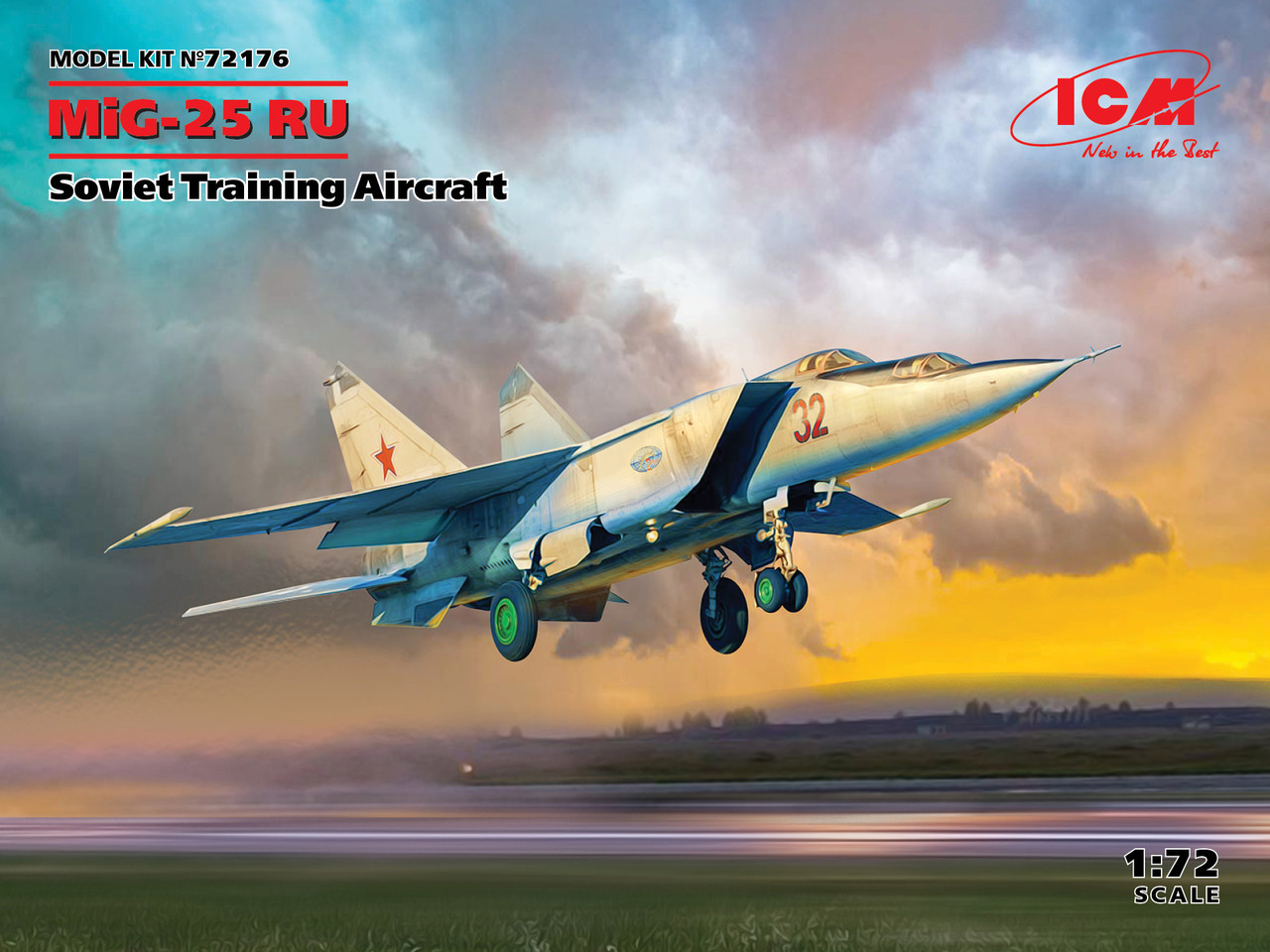 Мить-25РУ. Збірна модель радянського навчального літака в масштабі 1/72. ICM 72176