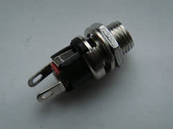 Гніздо DC 2p 5.5x2.5mm вертикальне з різьбою