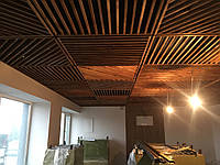 Подвесной потолок деревянный, реечный, грильято