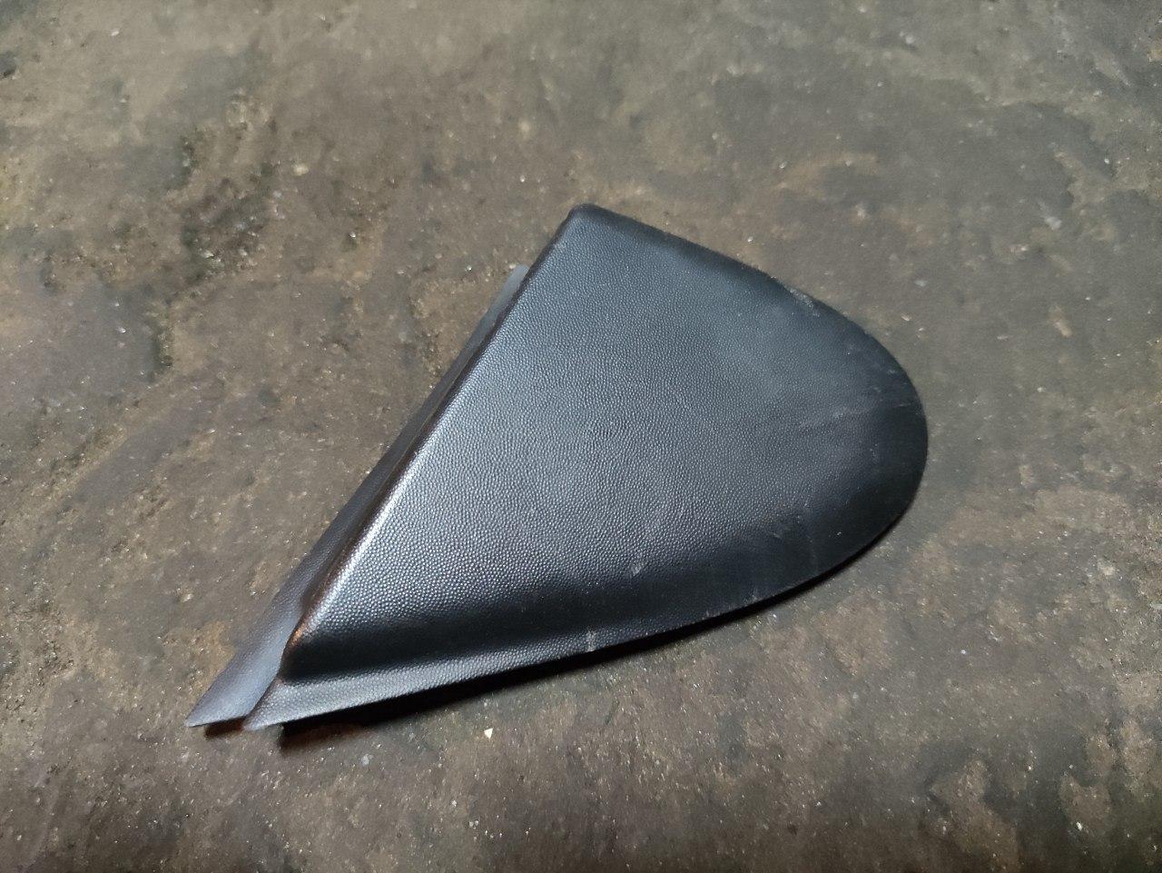 Накладка переднього крила лівого Renault Megane 3, 2008-2016, 638750003R (Б/У)