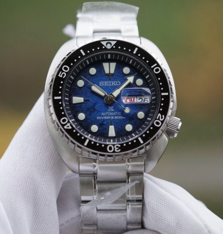 Seiko SRPE39K1 King Turtle Save The Ocean MANTA RAY PATTERNED DIAL
