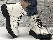 Жіночі черевики Alexander McQueen Tread Lace Up Ankle Boot White 595469WHQSG9089 (з хутром), фото 2