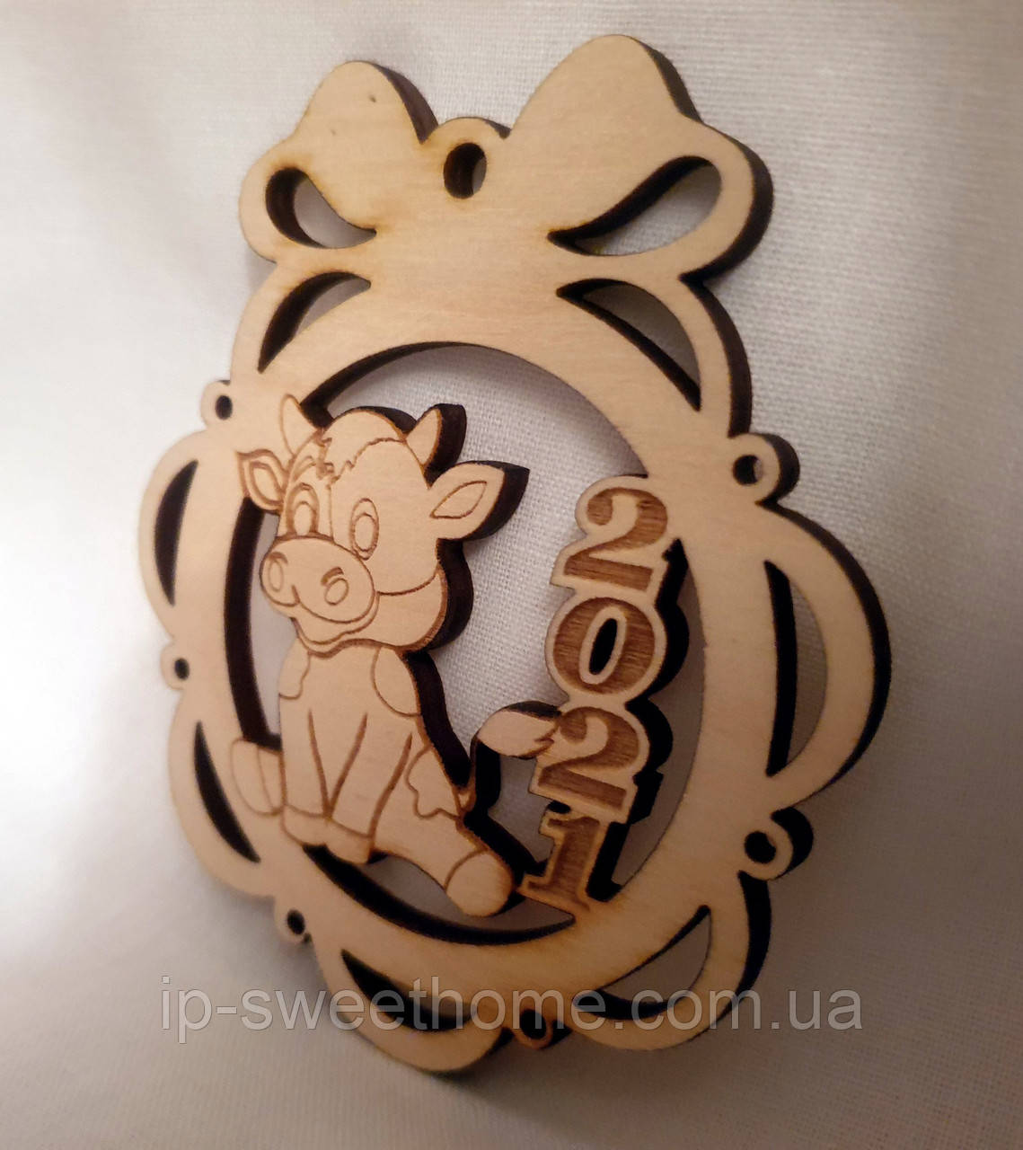 Підвіска дерев'яна куля 2021