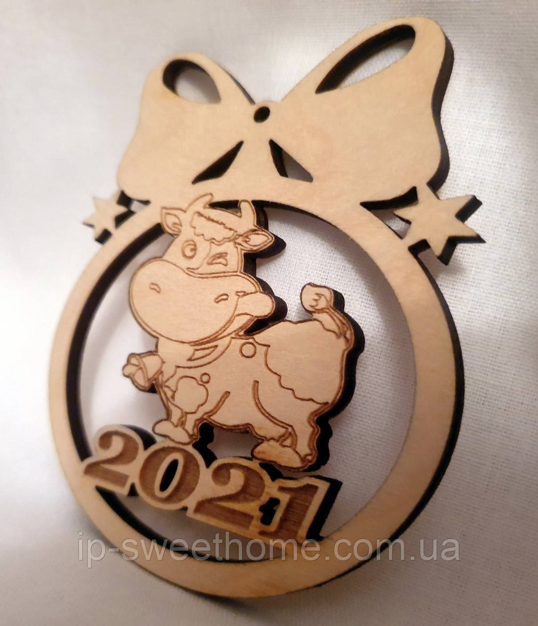 Підвіска дерев'яна куля 2021