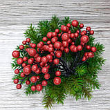 Гілочка з блискучими ягодами, колір червоний., фото 4