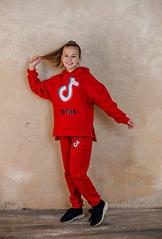 Костюм на дівчинку спортивний зимовий вік  дитячий червоного кольору, тільки 122 зріст