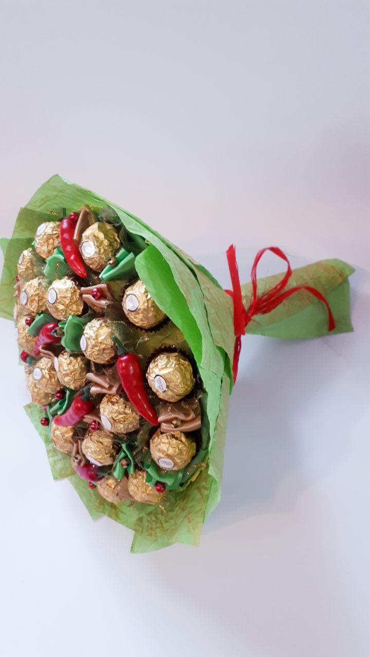 Букет з цукерок для чоловіка Ferrero Rocher Чилі зелений