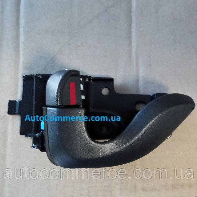 Ручка дверей внутрішня ліва Hyundai HD65, HD72, HD78 Хюндай HD (823105H001)