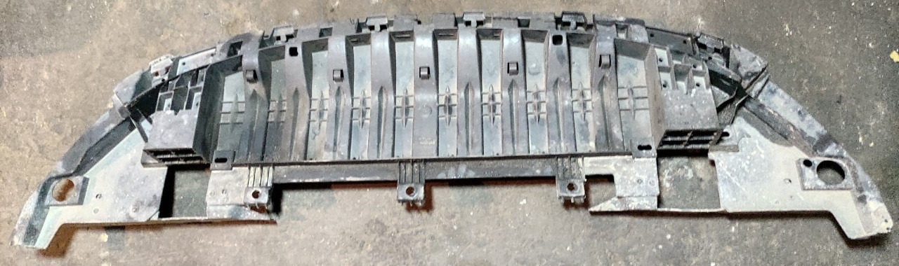 Захист переднього бампера (нижній) Renault Megane 3, 2008-2016, 622350001R (Б/У)