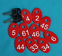 Брелок с нумерацией на ключи для камер хранения, шкафчиков, отелей, баз отдыха красный