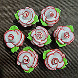 Набір "Рози з листочками" білі з червоною кабелем, фото 2